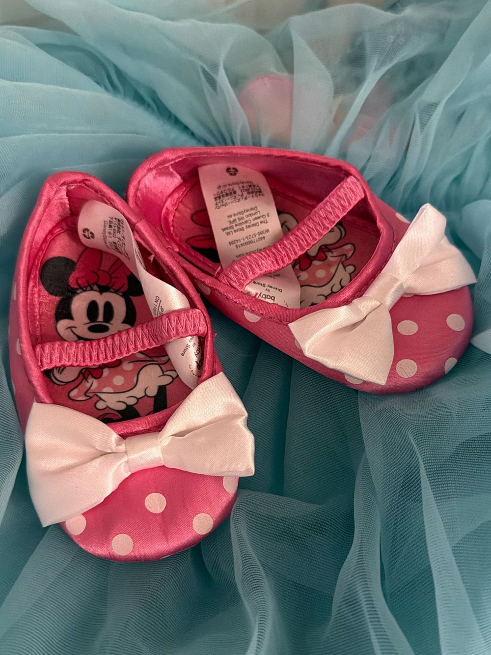 $45 Disneyland Baby Minnie Mouse Bow Polka Dots Satin Booties 12-18M